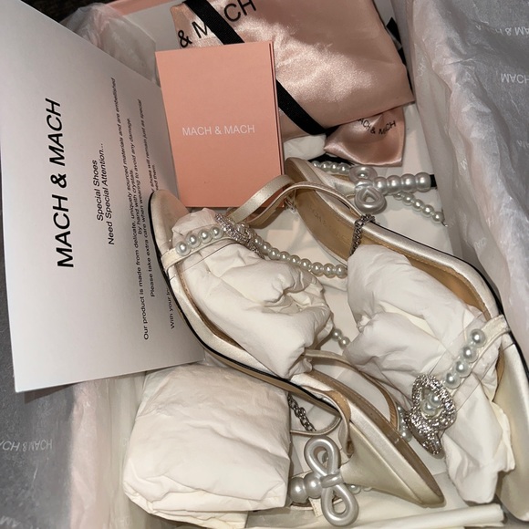 Mach & Mach White Pearl Embellished Satin Heel | Bridal | Worn Once!! - Picture 8 of 8